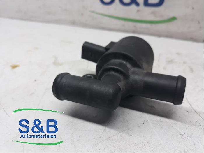 Begagnade Magnetkoppling, vattenpump Volkswagen Golf VII (AUA) 1.4 GTE 16V Pris € 40,00 Marginaltabell erbjuds av Schaap & Bron