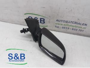 Used Wing mirror, right Volkswagen Polo IV (9N1/2/3) 1.4 16V Price € 40,00 Margin scheme offered by Schaap & Bron
