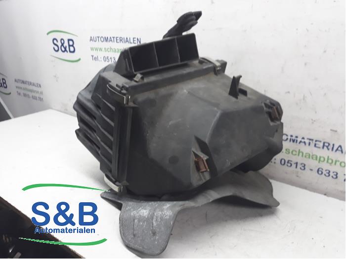 Begagnade Luftfilter Volkswagen Passat (3B3) Pris € 50,00 Marginaltabell erbjuds av Schaap & Bron