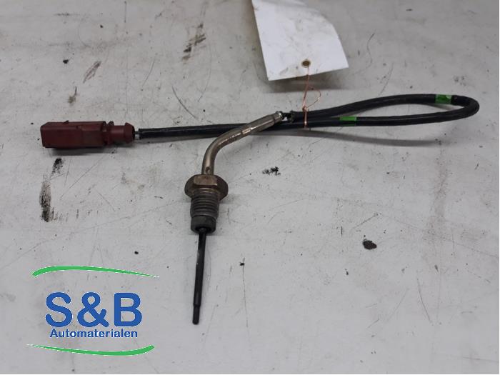 Usagé Sensor température d’échappement Skoda Fabia III (NJ3) Prix € 45,00 Règlement à la marge proposé par Schaap & Bron