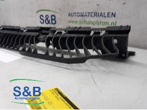 Used Rear bumper component, central Volkswagen Polo VI (AW1) Price € 15,00 Margin scheme offered by Schaap & Bron