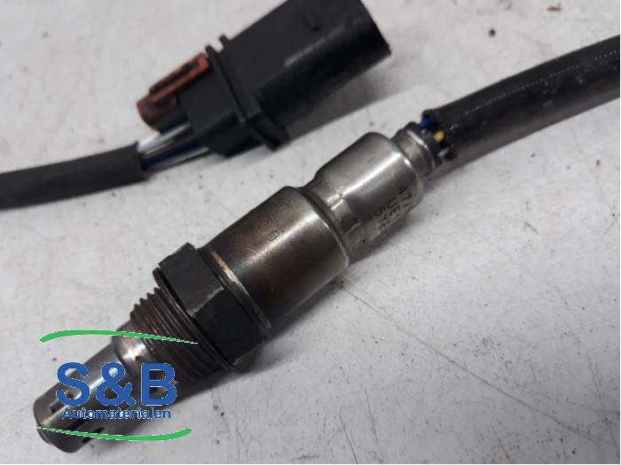 Sonde lambda d'un Skoda Fabia III Combi (NJ5)  2017