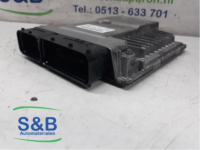 Used Engine management computer Audi A4 Avant (B7) Price € 175,00 Margin scheme offered by Schaap & Bron