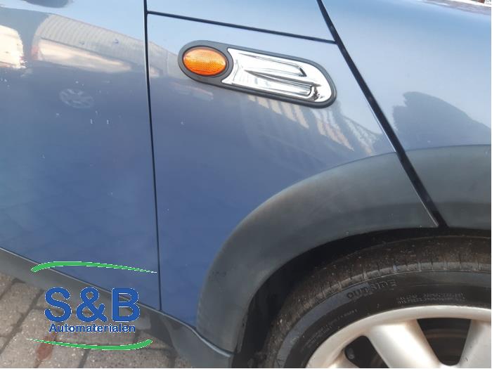 Używane Blotnik prawy przód Austin Mini Open (R52) 1.6 16V Cooper Cena € 35,00 Procedura marży oferowane przez Schaap & Bron