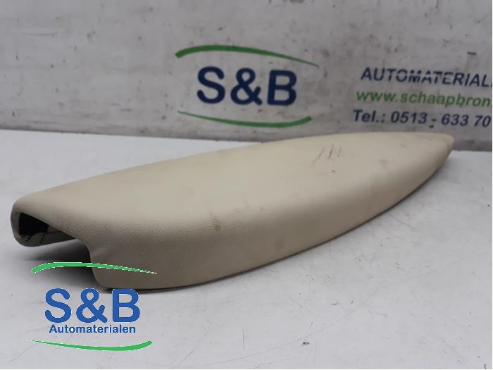 Gebrauchte Abdeckung Armlehne rechts Mini Mini (R56) 1.6 16V Cooper Preis € 35,00 Margenregelung angeboten von Schaap & Bron