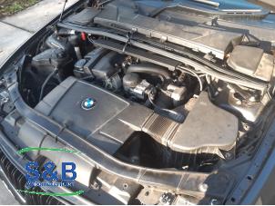 Używane Skrzynia biegów BMW 3 serie (E90) 318i 16V Cena € 499,00 Procedura marży oferowane przez Schaap & Bron