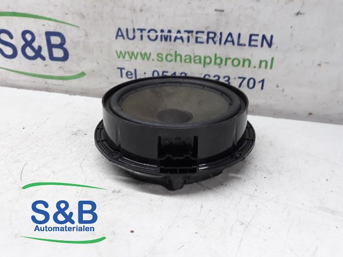 Używane Glosnik Seat Leon (1P1) 1.9 TDI 105 Cena € 10,00 Procedura marży oferowane przez Schaap & Bron