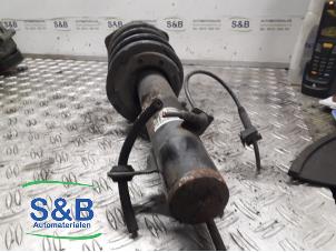 Used Front shock absorber rod, right Mini Mini (R56) 1.6 16V Cooper Price € 40,00 Margin scheme offered by Schaap & Bron