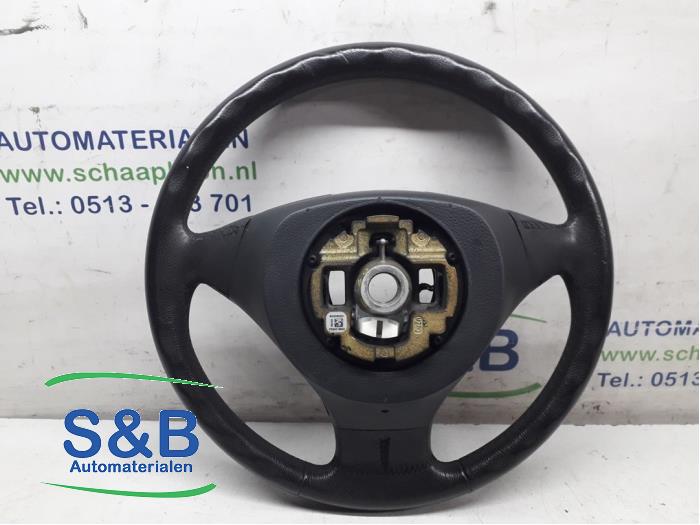 Steering wheel from a BMW 5 serie (E60) 520i 16V Corporate Lease 2007