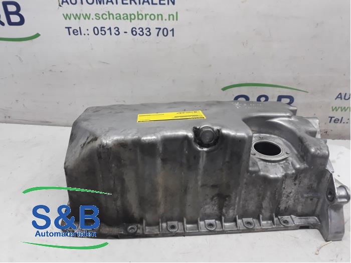 Begagnade Oljetråg Volkswagen Transporter T5 2.0 TDI DRF Pris € 40,00 Marginaltabell erbjuds av Schaap & Bron