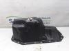 Sump from a Seat Arosa (6H1), 1997 / 2004 1.0 MPi, Hatchback, 2-dr, Petrol, 999cc, 37kW (50pk), FWD, AUC, 2002-05 / 2004-06, 6H1 2004