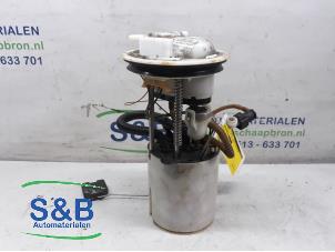 Used Electric fuel pump Volkswagen Passat (3C2) 2.0 FSI 16V Price € 80,00 Margin scheme offered by Schaap & Bron