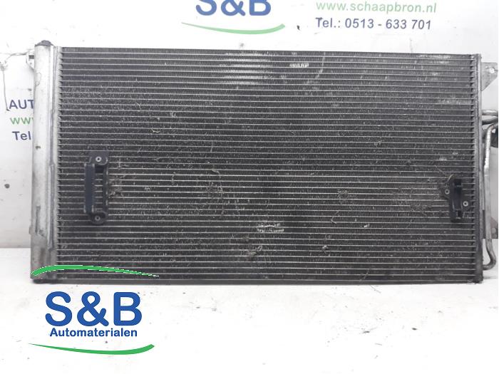 Air conditioning radiator from a Volkswagen Touareg (7LA/7L6) 2.5 TDI R5 2005