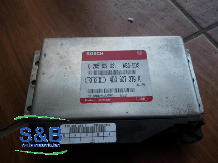 Begagnade ABS-dator Audi S6 (C4) 4.2 V8 32V Pris € 50,00 Marginaltabell erbjuds av Schaap & Bron