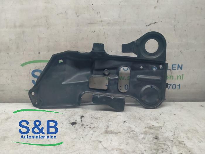 Gebrauchte Batterieträger Volkswagen Caddy II (9K9A) 1.9 SDI Preis € 27,00 Margenregelung angeboten von Schaap & Bron