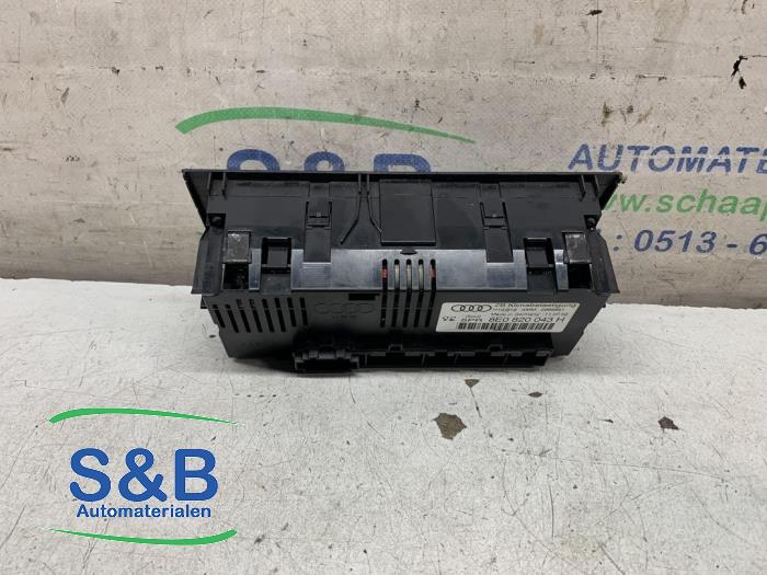 Panel climatronic z Audi A4 Avant (B6) 2.4 V6 30V 2005