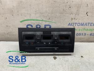 Panel climatronic z Audi A4 Avant (B6) 2.4 V6 30V 2005