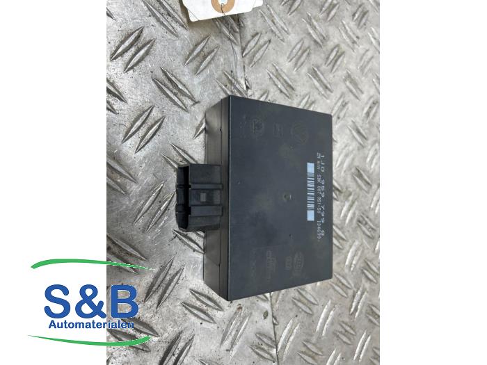 Używane Modul Comfort Volkswagen Bora (1J2) 2.0 Cena € 29,99 Procedura marży oferowane przez Schaap & Bron