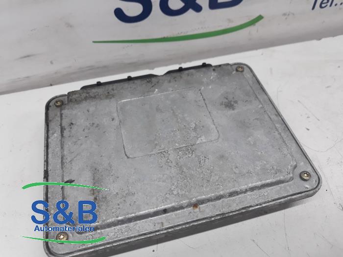 Used Engine management computer Volkswagen Bora (1J2) 1.6 16V Price € 100,00 Margin scheme offered by Schaap & Bron
