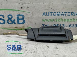 Used Sliding door handle, right Volkswagen Transporter T4 2.5 TDI Price € 15,00 Margin scheme offered by Schaap & Bron