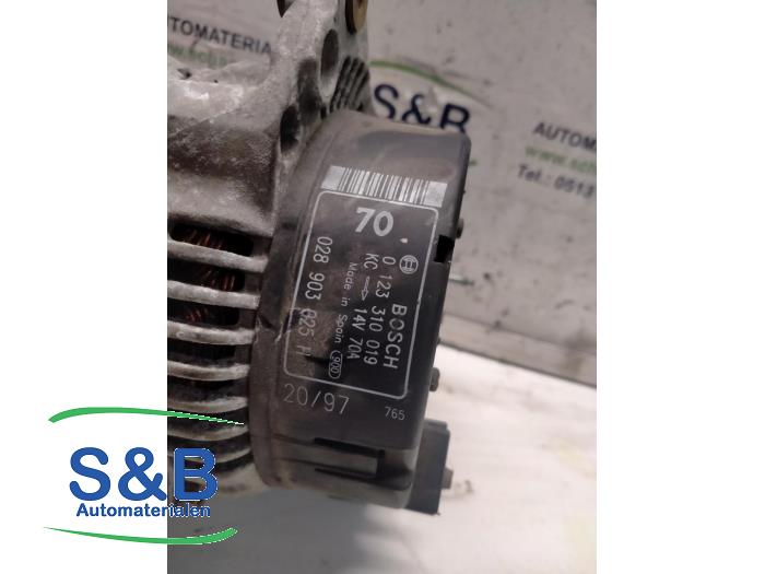 Begagnade Dynamo Volkswagen Golf III (1H1) 1.8 CL,GL Pris € 50,00 Marginaltabell erbjuds av Schaap & Bron