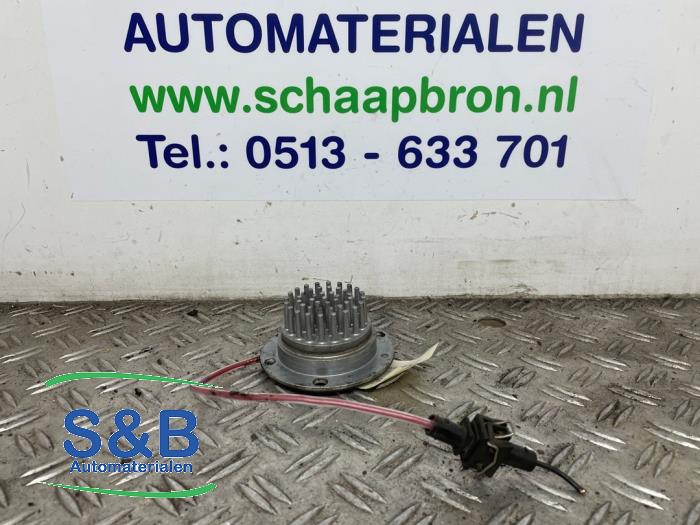 Używane Kolektor dolotowy Volkswagen Golf III (1H1) 1.4 CL Cena € 35,00 Procedura marży oferowane przez Schaap & Bron