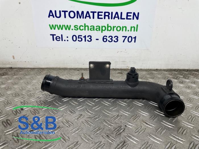Gebrauchte Intercooler Schlauch Volkswagen Passat (3B2) 1.9 TDi 110 Preis € 35,00 Margenregelung angeboten von Schaap & Bron