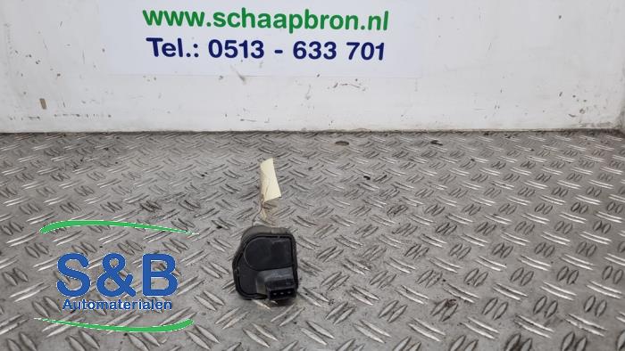 Używane Silnik reflektora Audi A4 (B5) 1.6 Cena € 10,00 Procedura marży oferowane przez Schaap & Bron