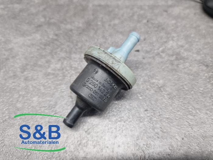 Begagnade Bränsletryckssensor Volkswagen Golf III (1H1) 1.8 CL,GL Pris € 20,00 Marginaltabell erbjuds av Schaap & Bron