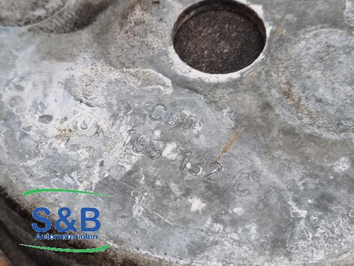Engine mount from a Volkswagen Transporter/Caravelle T4 1.9 TD 1996