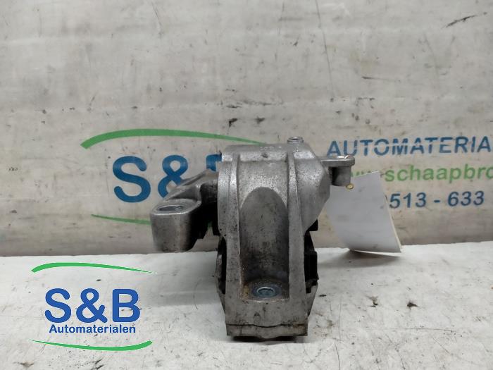 Used Engine mount Volkswagen Golf V (1K1) 1.6 FSI 16V Price € 33,00 Margin scheme offered by Schaap & Bron