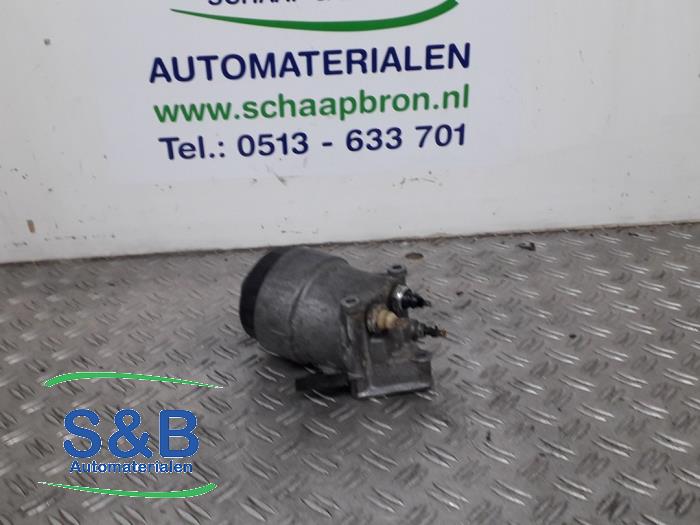 Gebrauchte Ölfiltergehäuse Volkswagen Golf III (1H1) 2.8 VR6 Preis € 50,00 Margenregelung angeboten von Schaap & Bron