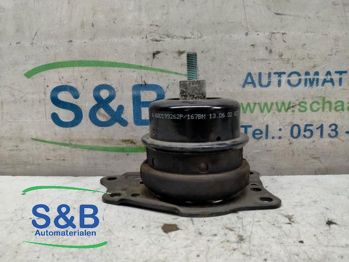 Used Engine mount Volkswagen Polo IV (9N1/2/3) 1.4 16V Price € 33,00 Margin scheme offered by Schaap & Bron