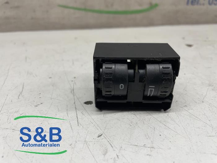 Usados Varios Volkswagen Transporter/Caravelle T5 2.0 BiTDI DRF 4Motion Precio € 10,00 Norma de margen ofrecido por Schaap & Bron