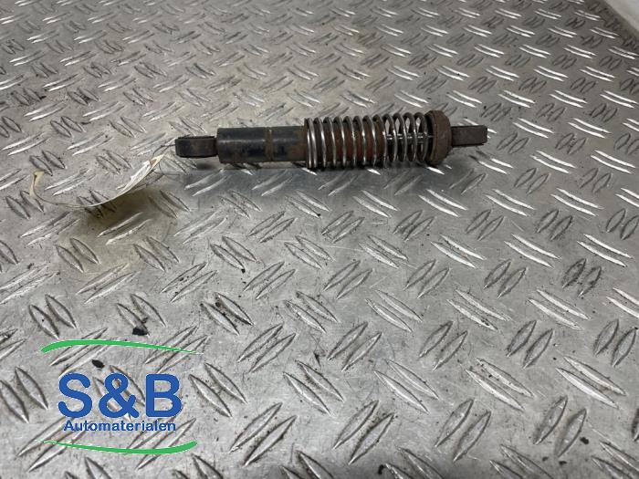 Usados Tensor correa múltiple Volkswagen Golf II (19E) 1.8 GTi G60 Precio € 40,00 Norma de margen ofrecido por Schaap & Bron