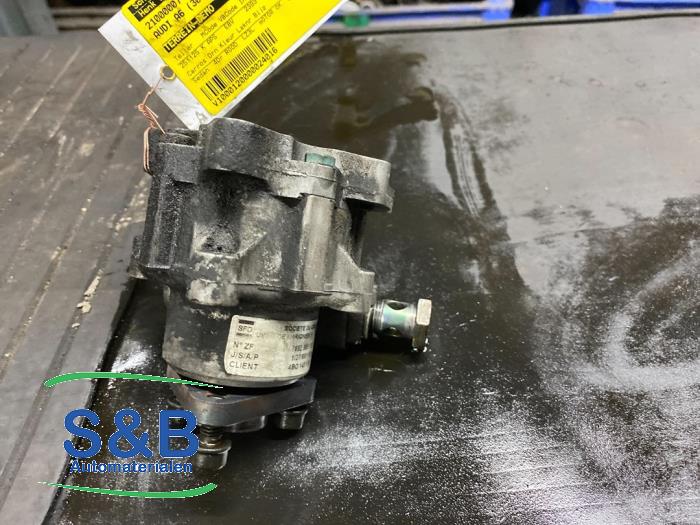 Usagé Pompe de direction Audi A6 (C5) 2.4 V6 30V Prix € 50,00 Règlement à la marge proposé par Schaap & Bron