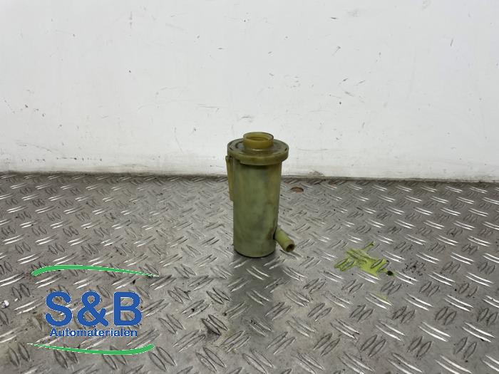 Begagnade Styrservotank Volkswagen Corrado 1.8 G60 Pris € 40,00 Marginaltabell erbjuds av Schaap & Bron