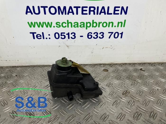 Begagnade Styrservotank Volkswagen Polo III (6N1) 1.9 SDI Pris € 15,00 Marginaltabell erbjuds av Schaap & Bron