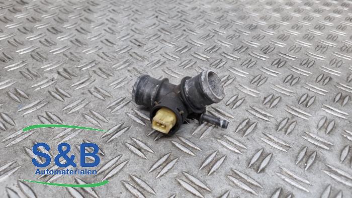 Begagnade Vattenrör Volkswagen Polo IV (9N1/2/3) 1.6 Pris € 5,00 Marginaltabell erbjuds av Schaap & Bron