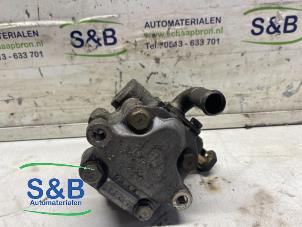 Używane Pompa wspomagania kierownicy Seat Alhambra (7V8/9) 1.9 TDi 115 Cena € 40,00 Procedura marży oferowane przez Schaap & Bron