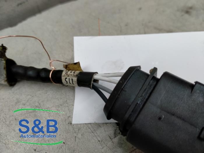 Sonde lambda d'un Volkswagen Golf IV (1J1) 1.6 2000