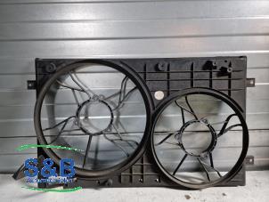 Usagé Boîtier ventilateur Audi TT (8N3) 1.8 20V Turbo Prix € 30,00 Règlement à la marge proposé par Schaap & Bron