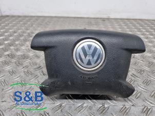 Usados Airbag izquierda (volante) Volkswagen Transporter T5 1.9 TDi Precio € 27,00 Norma de margen ofrecido por Schaap & Bron