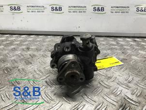 Used Power steering pump Volkswagen Passat (3B3) 1.9 TDI 130 Price € 35,00 Margin scheme offered by Schaap & Bron