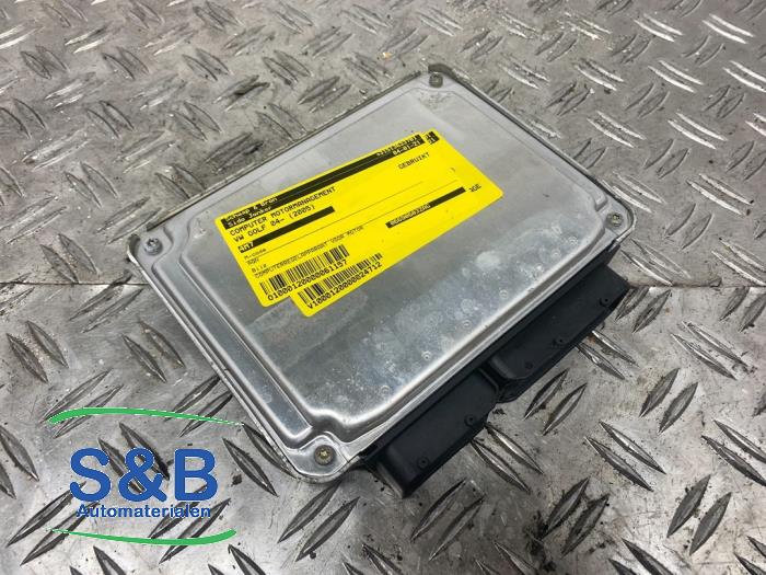 Used Engine management computer Volkswagen Golf IV (1J1) 2.3 V5 GTI 20V Price € 100,00 Margin scheme offered by Schaap & Bron
