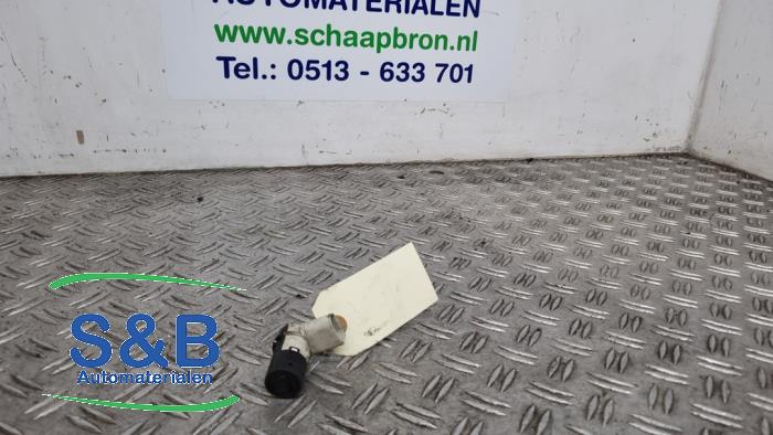 Begagnade Ultraljudssensor Volkswagen Sharan (7M8/M9/M6) 2.0 TDI Pris € 9,99 Marginaltabell erbjuds av Schaap & Bron