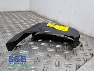 Used Timing cover Volkswagen Polo IV (9N1/2/3) 1.4 16V Price € 20,00 Margin scheme offered by Schaap & Bron