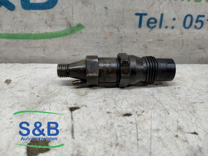 Usagé Injecteurs Volkswagen Transporter T4 1.9 TD Prix € 25,00 Règlement à la marge proposé par Schaap & Bron