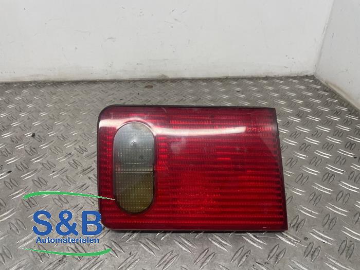 Taillight, left from a Audi A8 (D2) 3.7 40V 2000