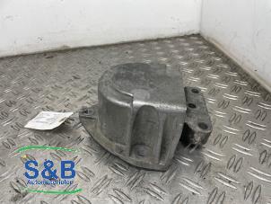 Engine mount from a Volkswagen Lupo (6X1) 1.4 TDI 75 2003
